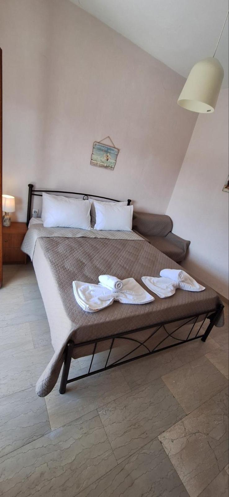 P.a.g Apartment Nea Roda